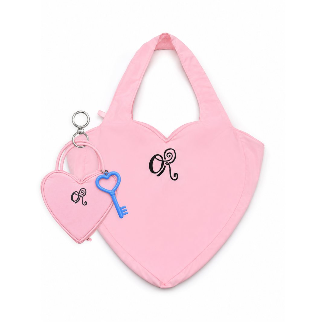you seem pretty sad for a girl so in love charm tote (collector's set)