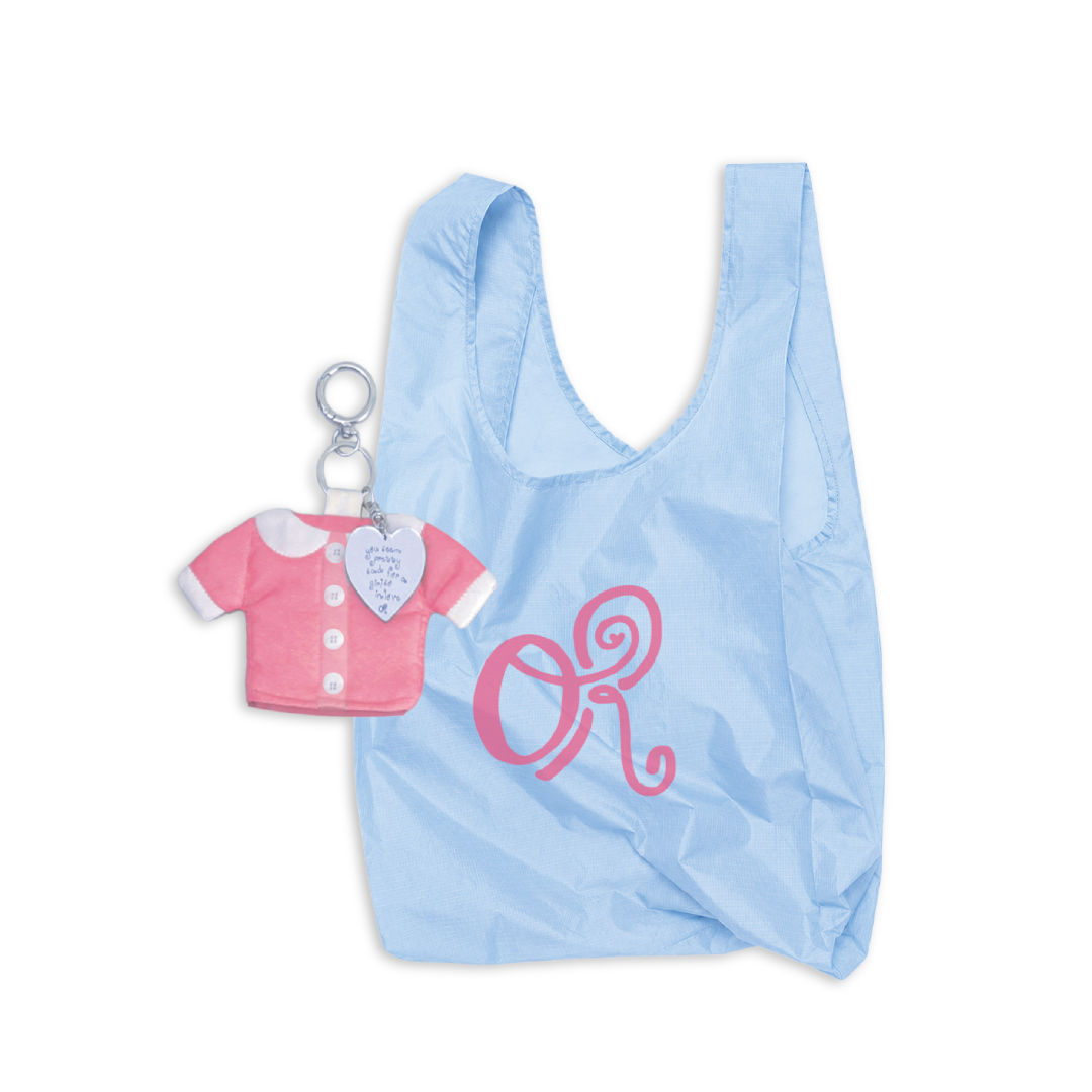 you seem pretty sad for a girl so in love charm tote (collector's set)