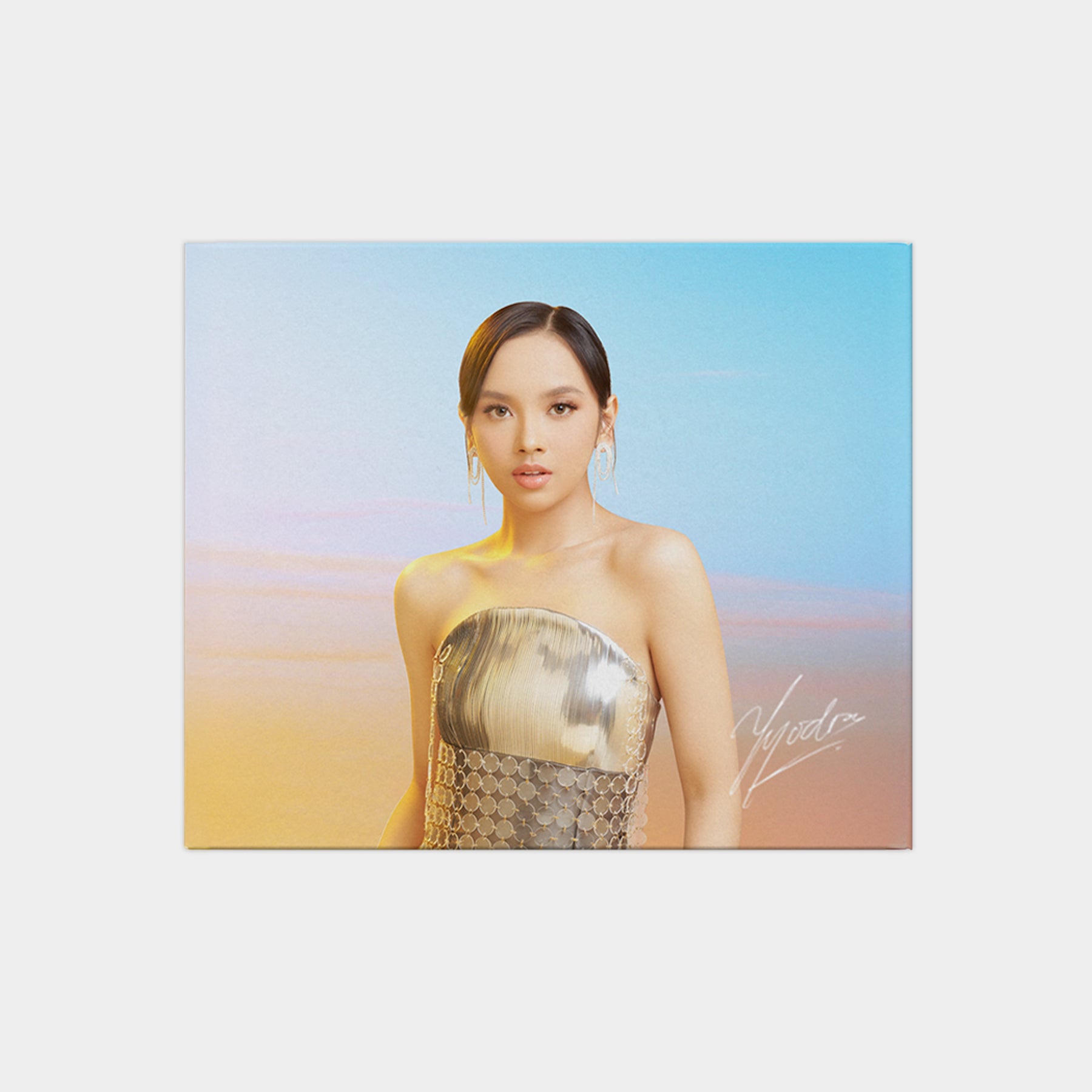 Lyodra - Melangkah Boxset Bertanda Tangan